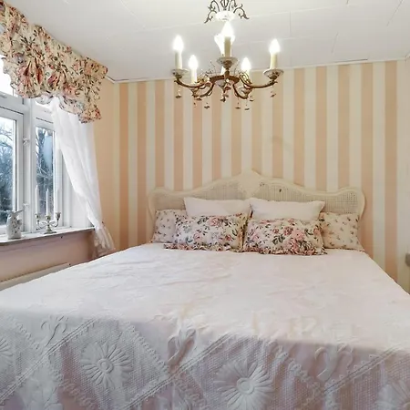 Awesome In With Wifi Semesterbostad