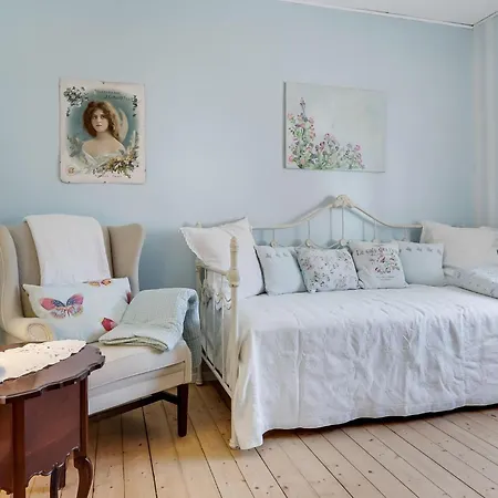 Semesterbostad Awesome In With Wifi