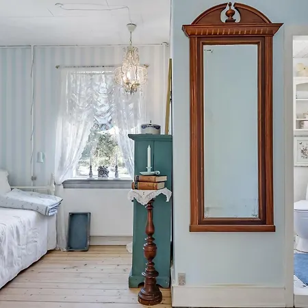 Awesome In With Wifi Holiday home Humble